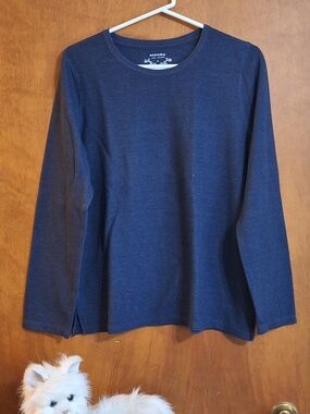Gorgeous Navy Long Sleeve Tee